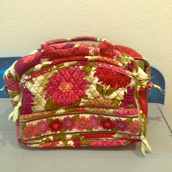 Vera Bradley Handbags - Vera Bradley overnight bag